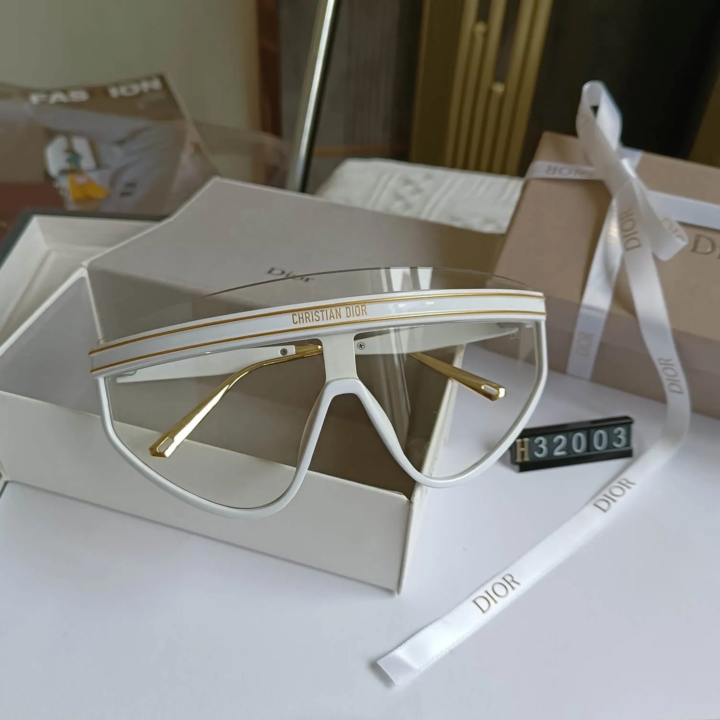 One-piece Aviator Shield Sunglasses