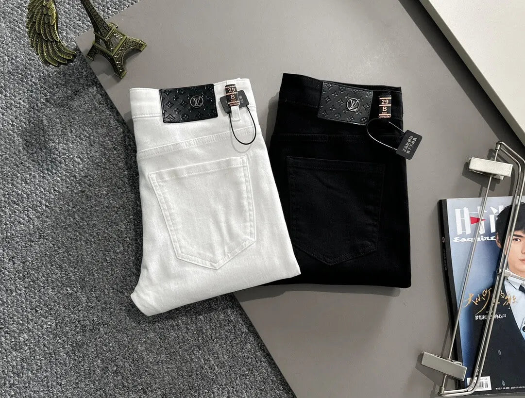 Classic Label Slim Straight Jeans