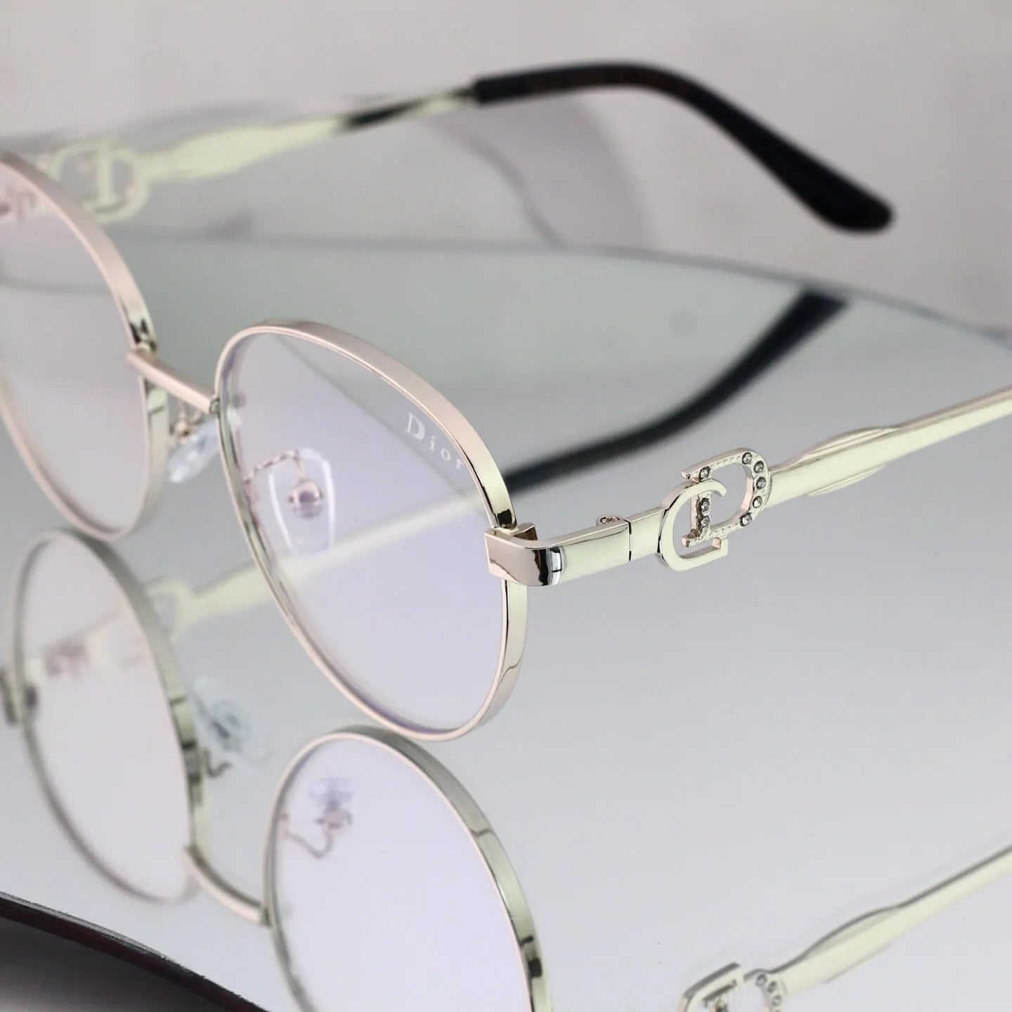 Thin Metal Round Sunglasses