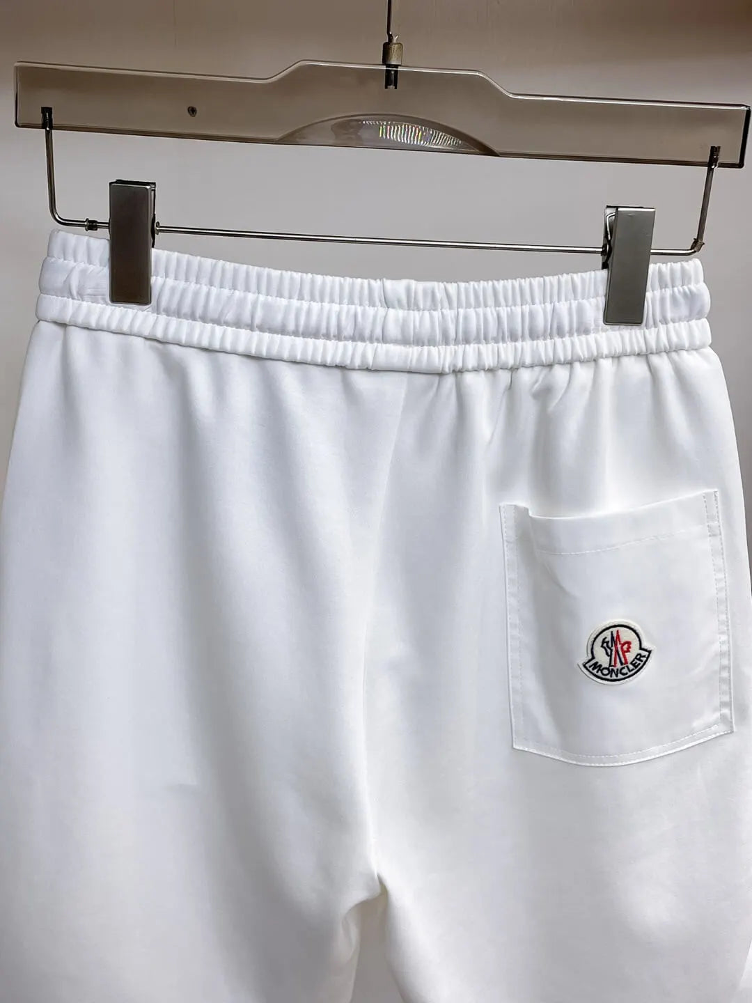 Ribbed Side Tape Badge Shorts