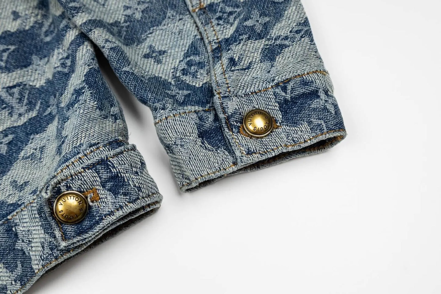 Classic Vintage‑Pattern Denim Jacket