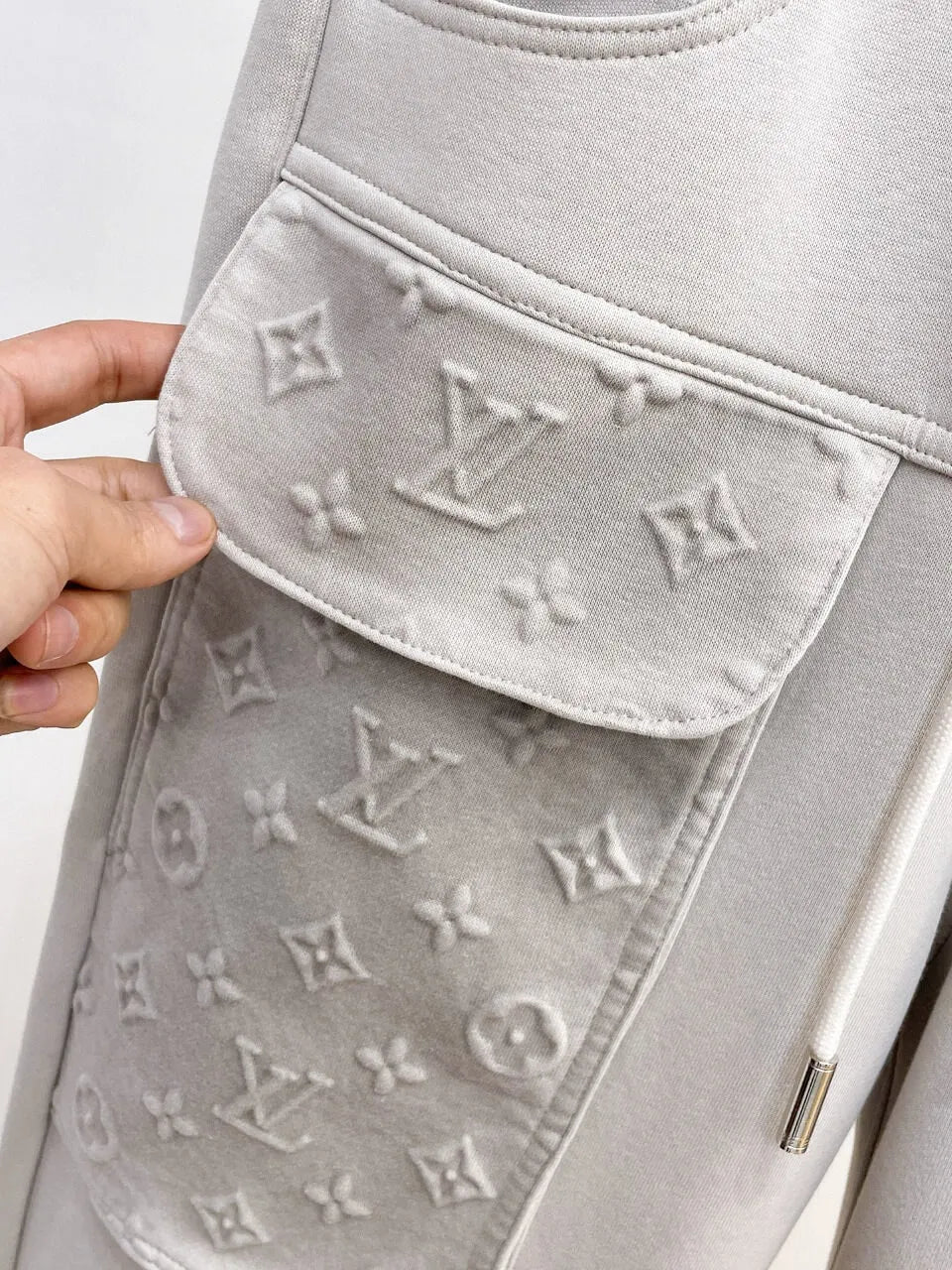 Embossed‑Pattern Cargo Pocket Pants