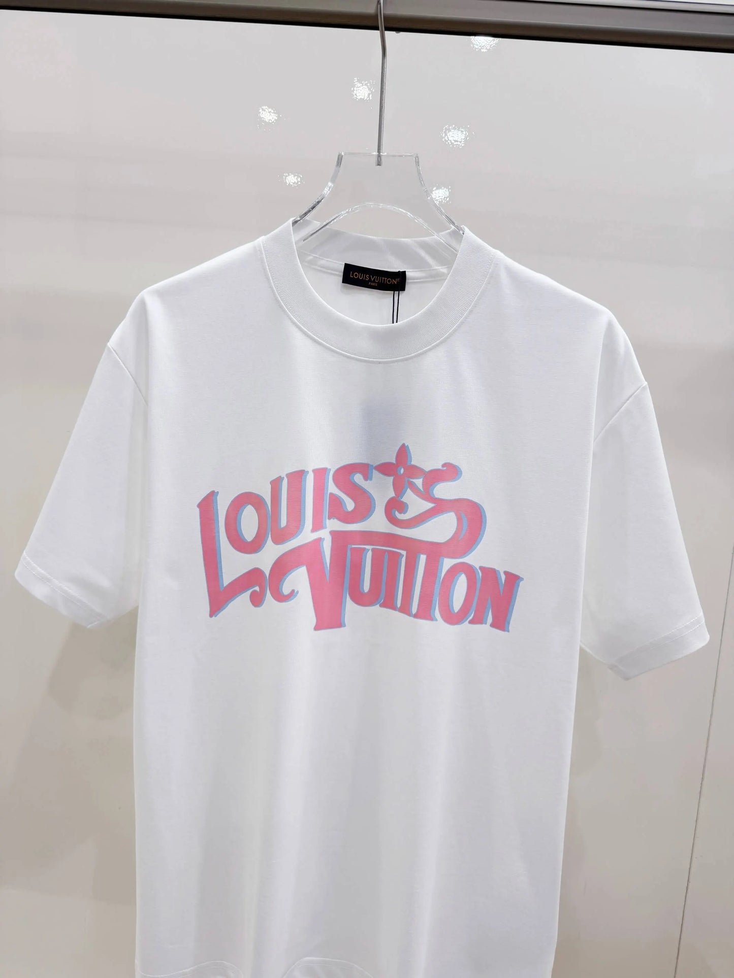 3D Shadow Graffiti Letter Print T-Shirt