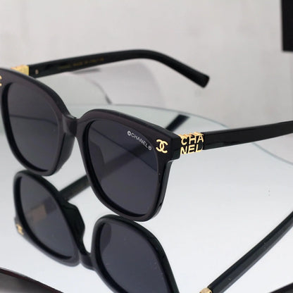 Literary Square Sunglasses