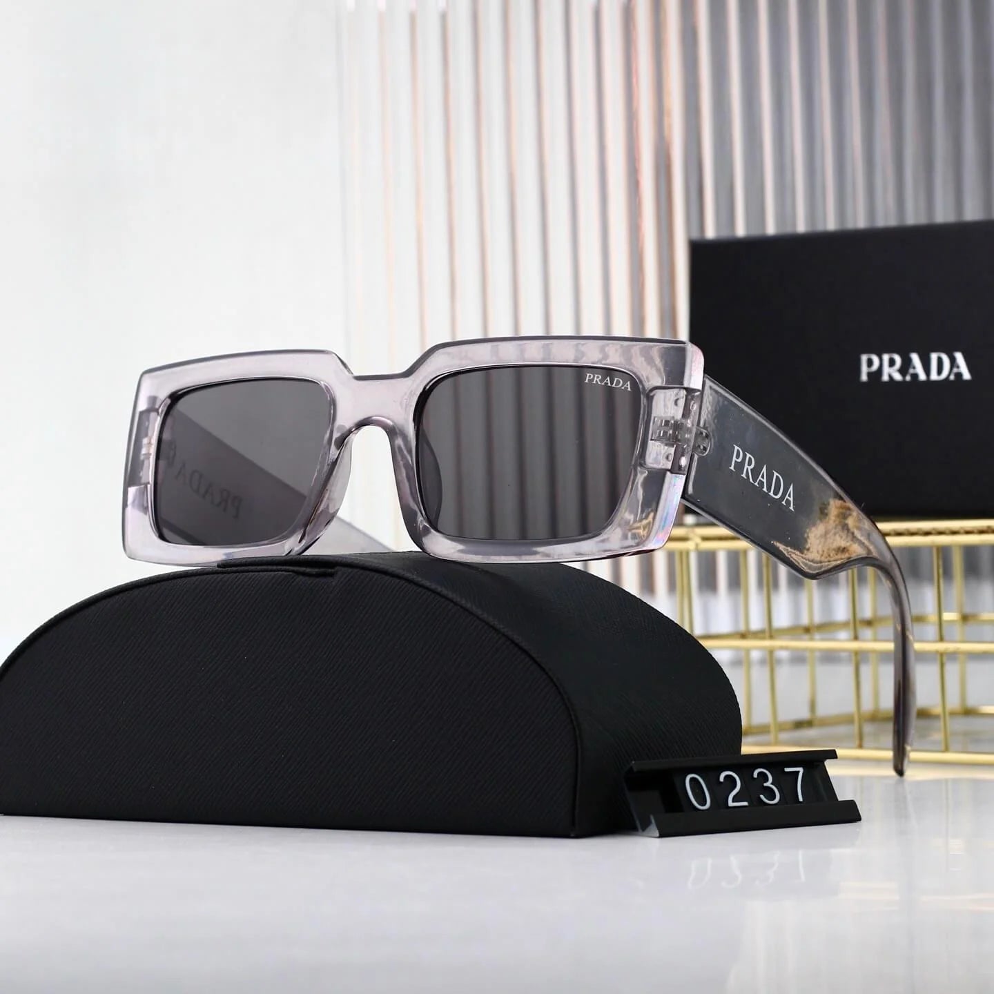 Side Letter Full Frame Sunglasses