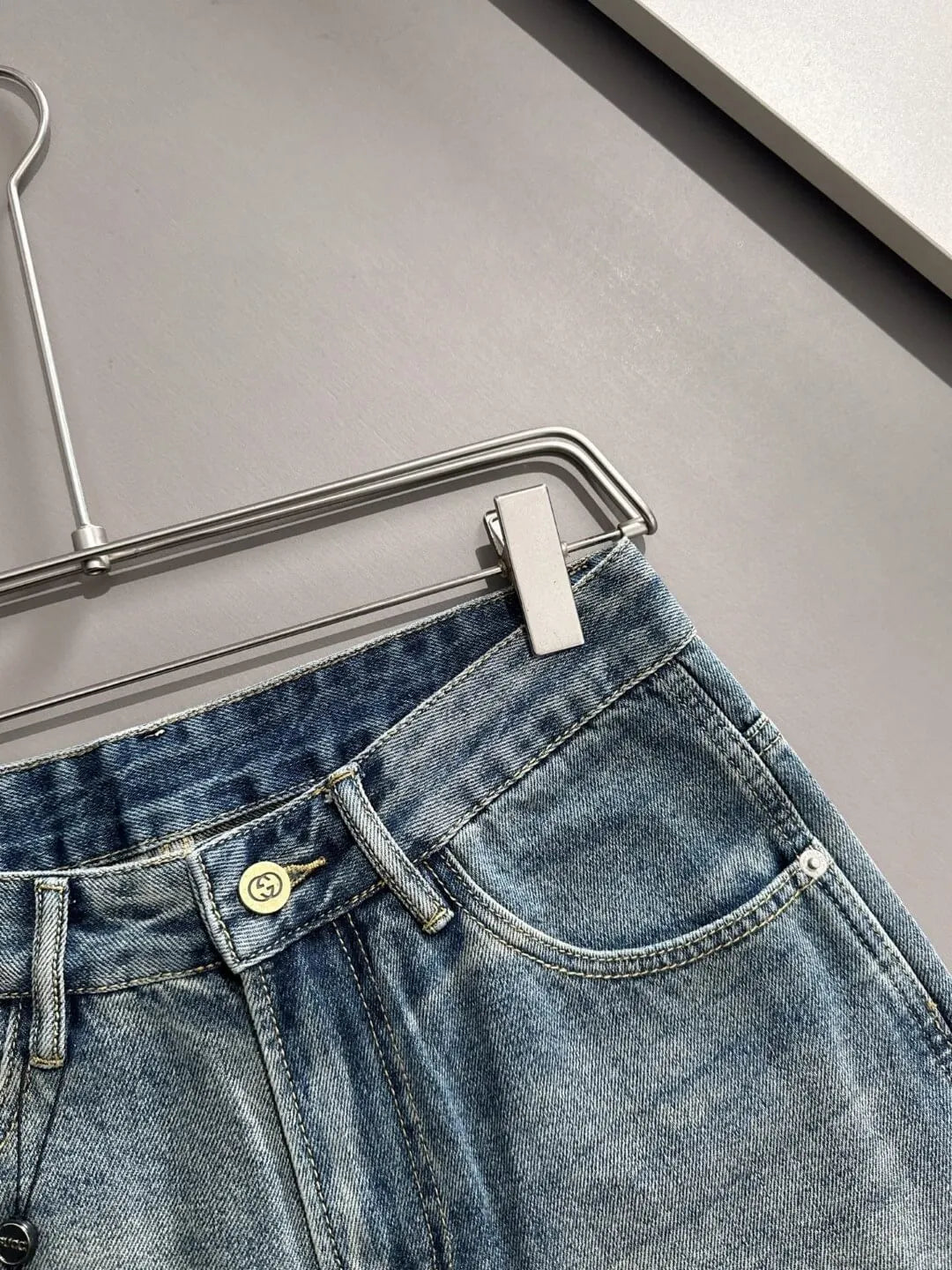 Multi‑Cargo Pocket Workwear Denim Shorts