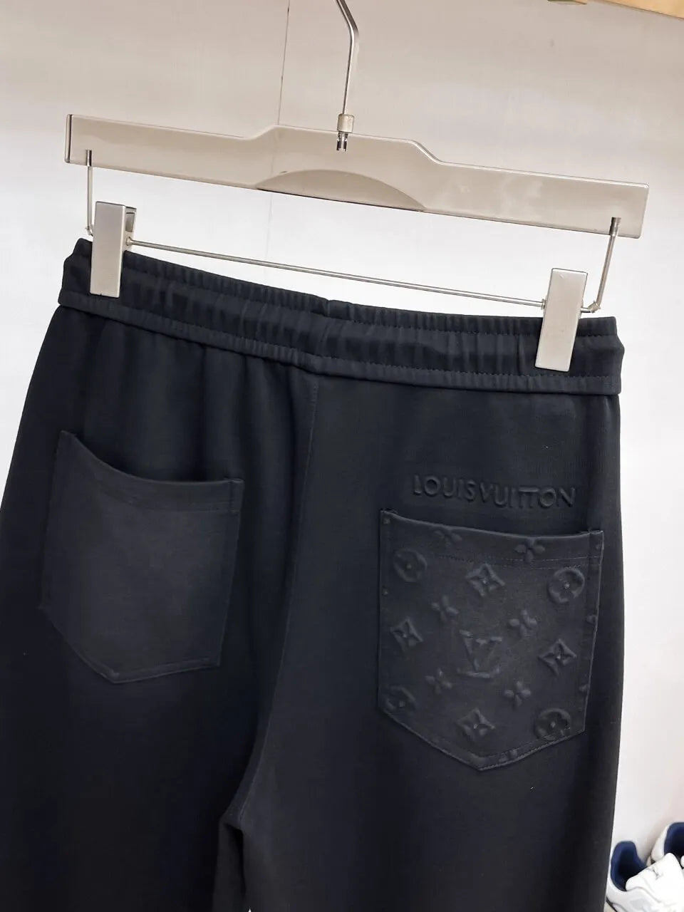 Debossed    Seam Stitching Pants