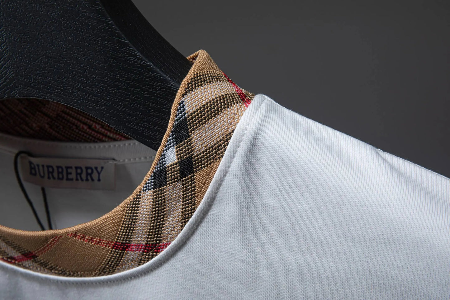 New Arrival Plaid Collar T-Shirt
