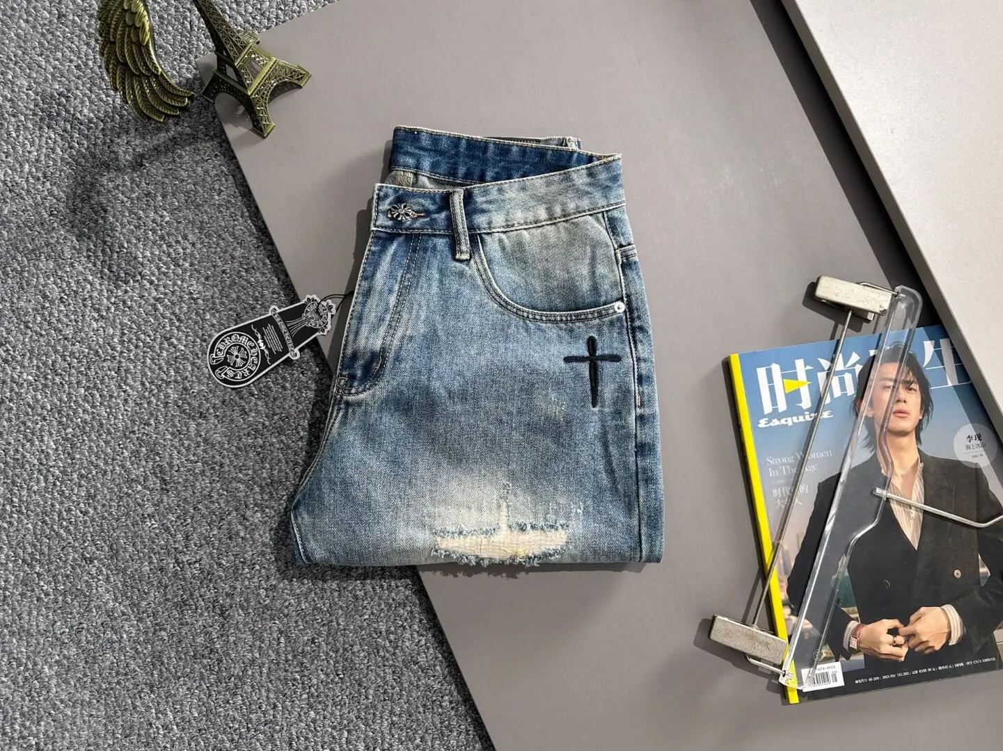 Cross Embroidery Ripped Denim Shorts