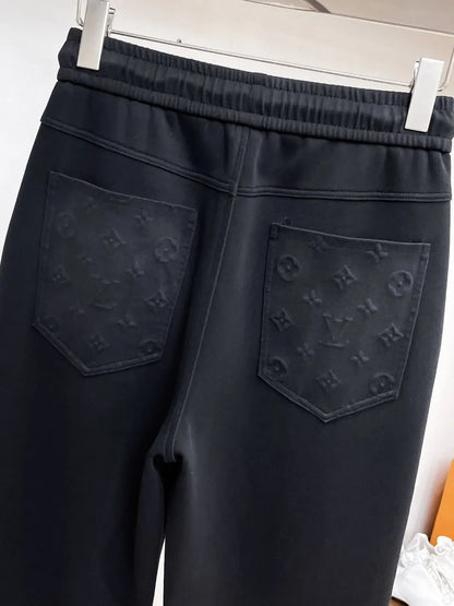 Embossed‑Pattern Cargo Pocket Pants