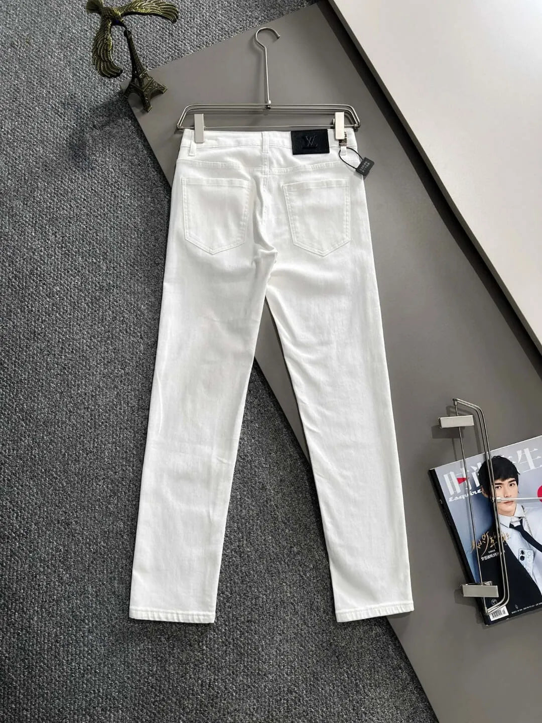 Patch Straight Jeans