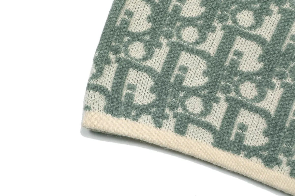 Oblique Jacquard Crew Neck Knit Sweater