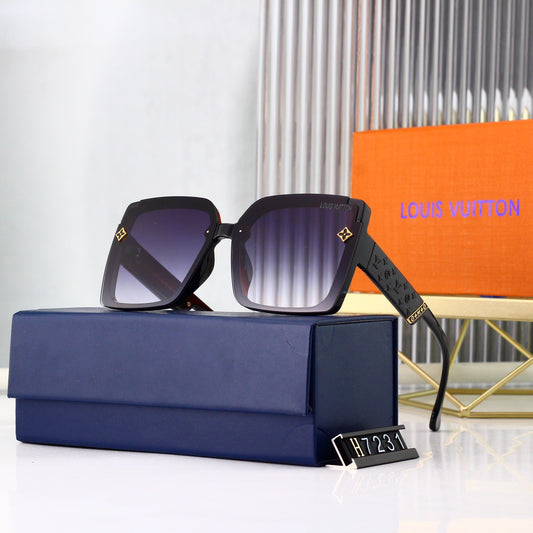Embossed Temple Oversized Sunglasses