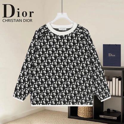 Oblique Jacquard Crew Neck Knit Sweater
