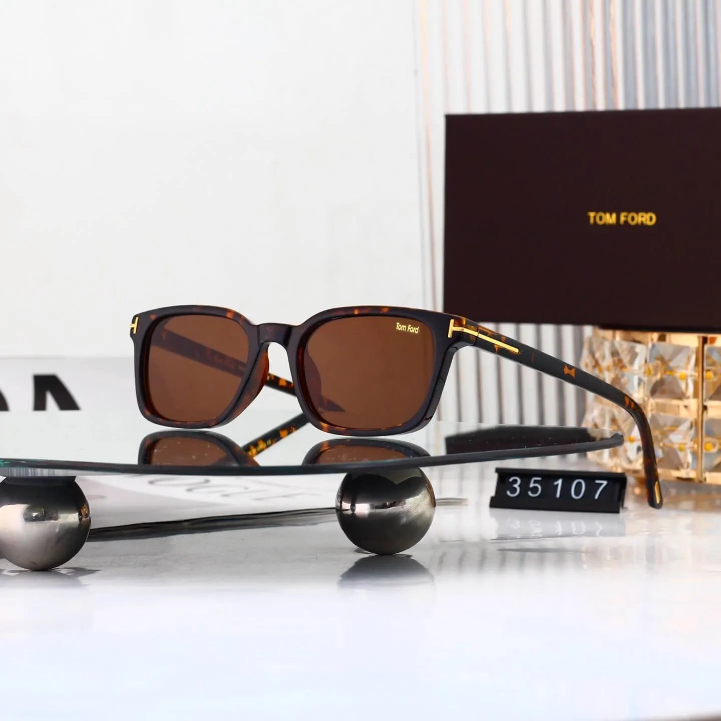 Classic Square Casual Sunglasses