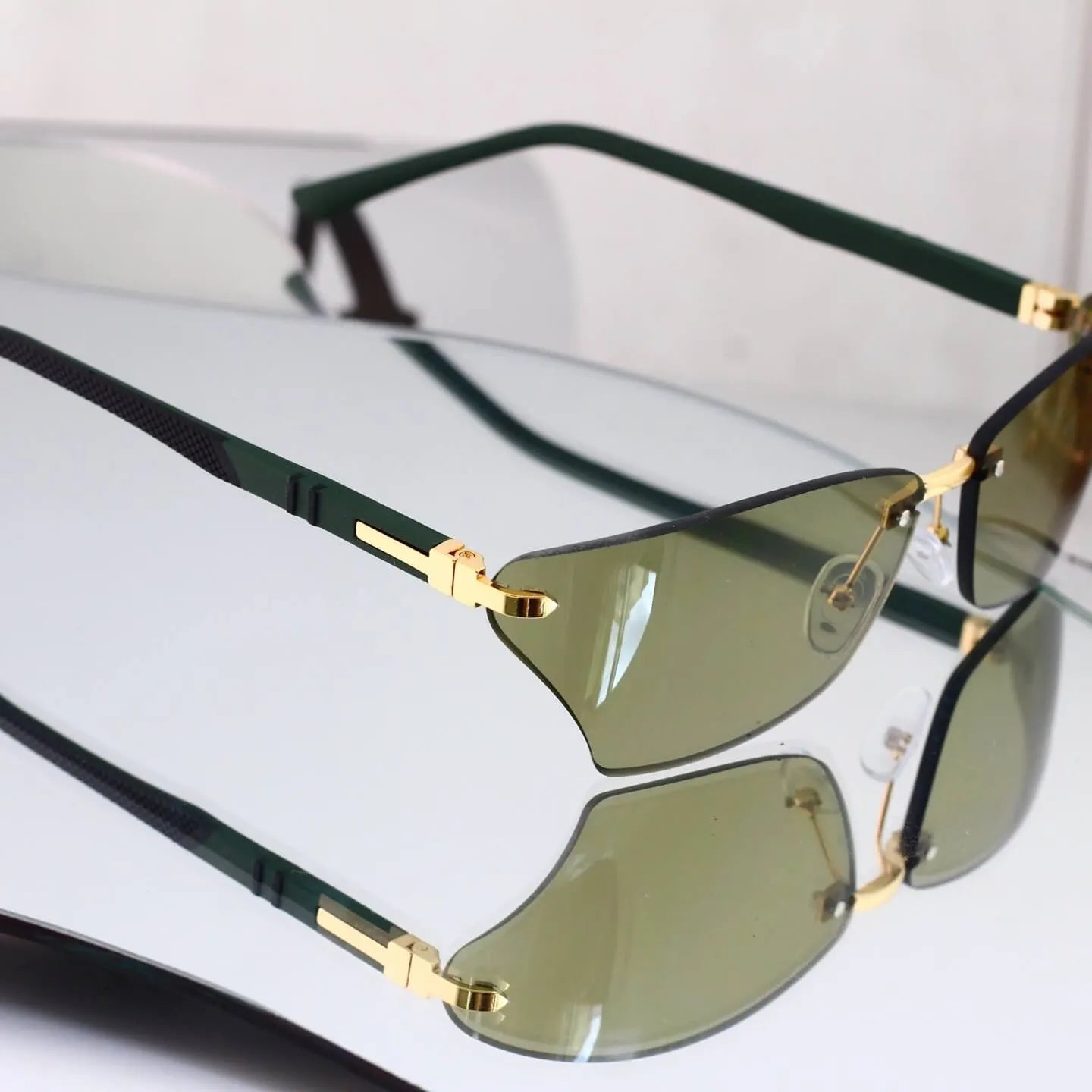 Rimless Cut Rectangle Sunglasses
