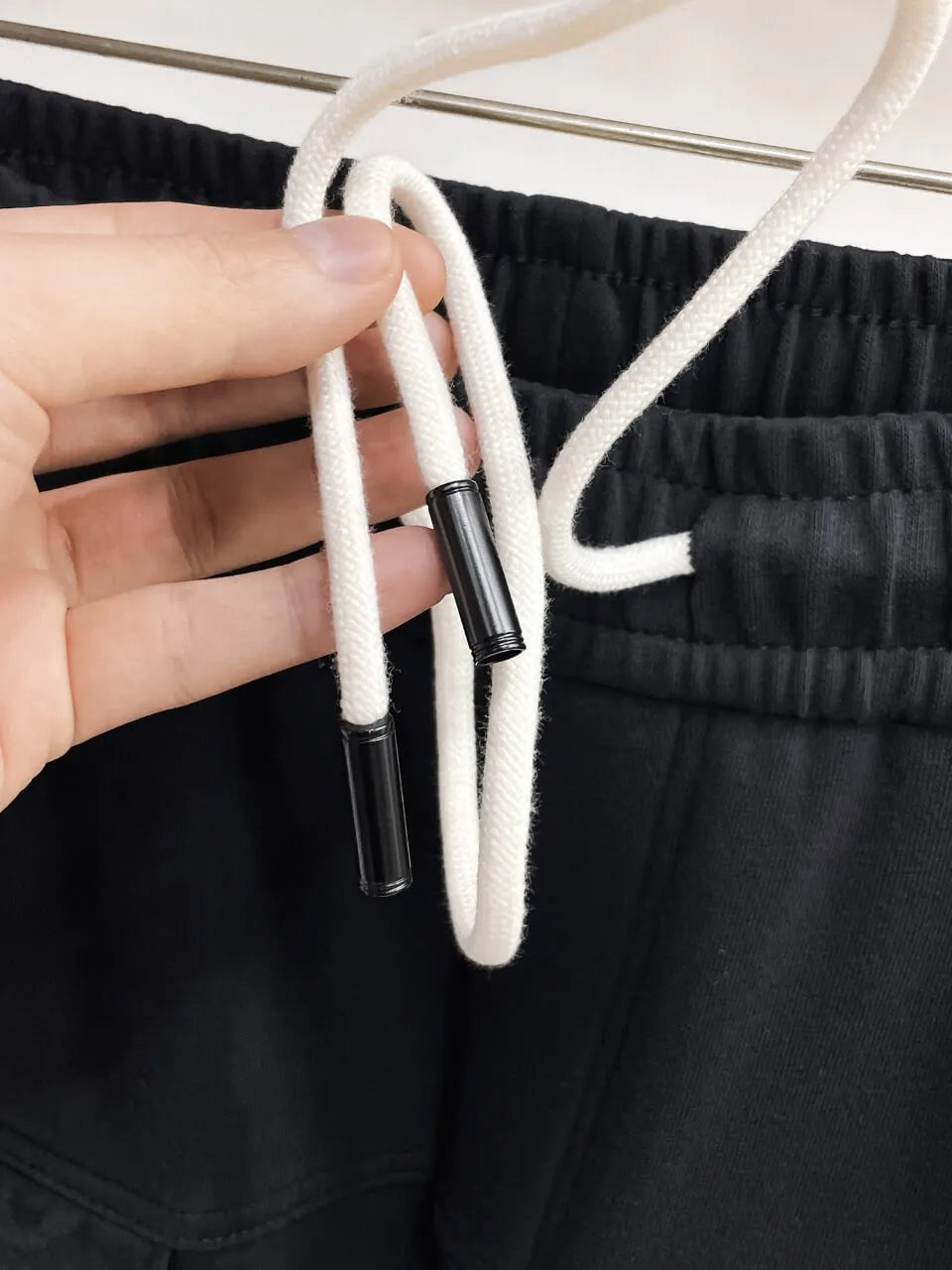 Embossed‑Pattern Cargo Pocket Pants