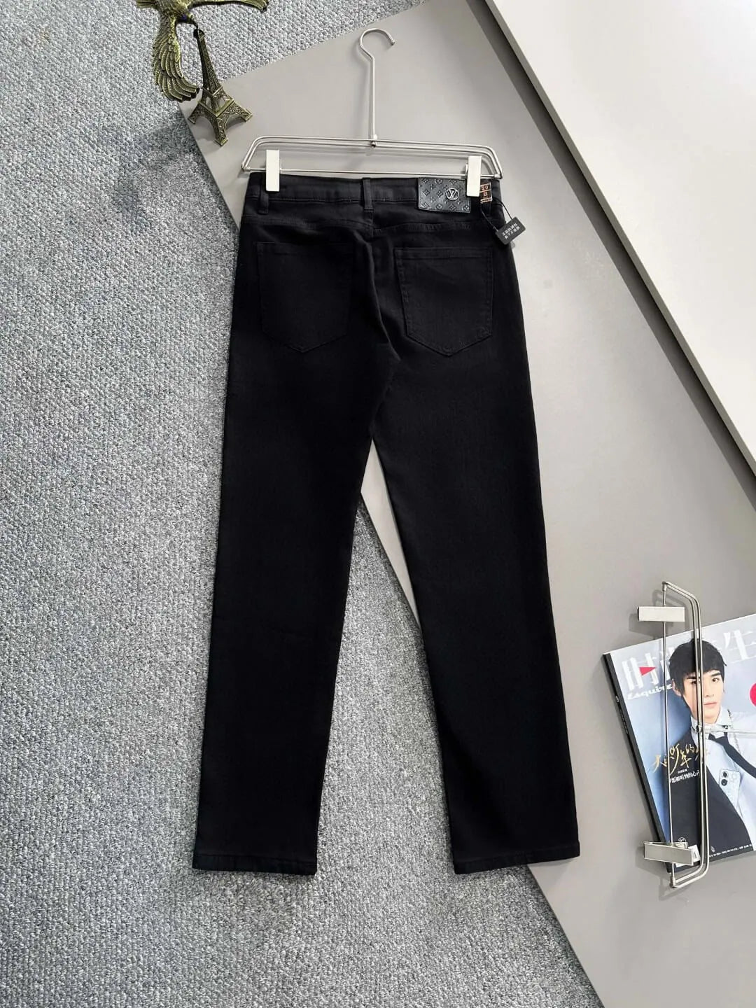 Classic Label Slim Straight Jeans