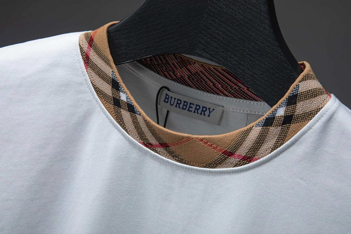 New Arrival Plaid Collar T-Shirt