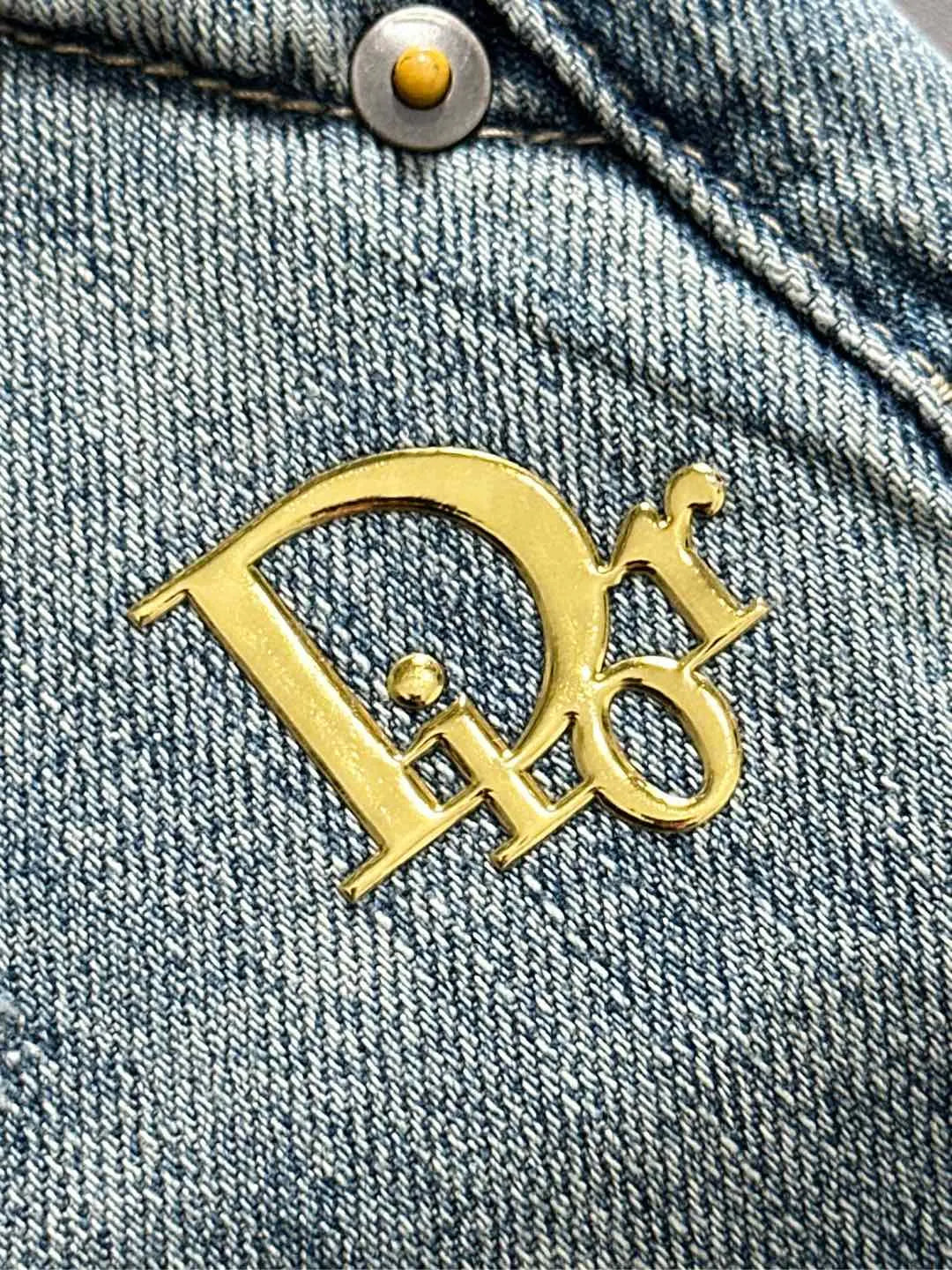 Embroidery Washed Denim Shorts