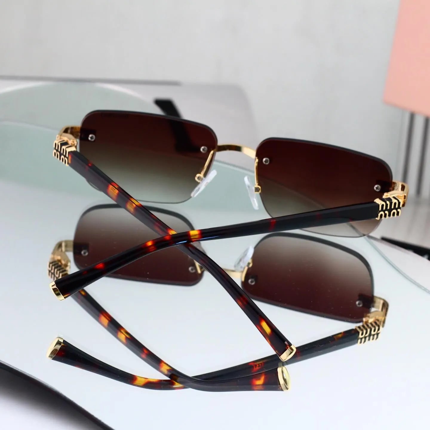 Retro Metal Cut Edge Fashion Sunglasses