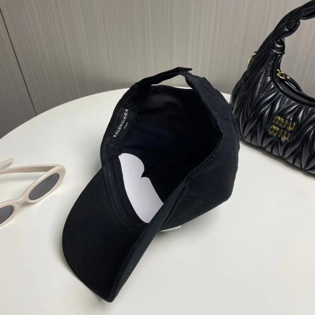 Classic Circle Embroidery Hat