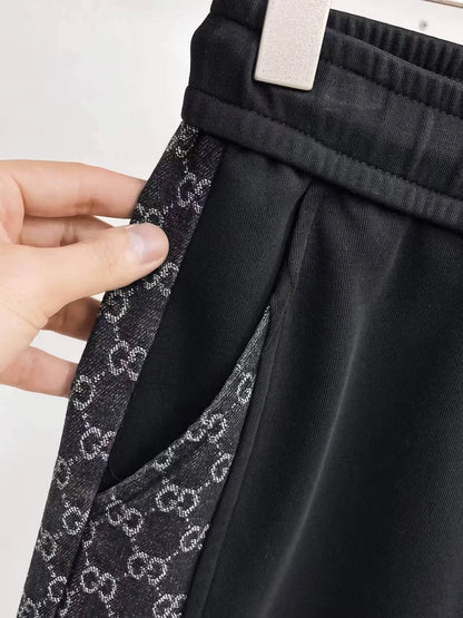 Interlocking Pattern Side Stripe Drawstring sweatpants