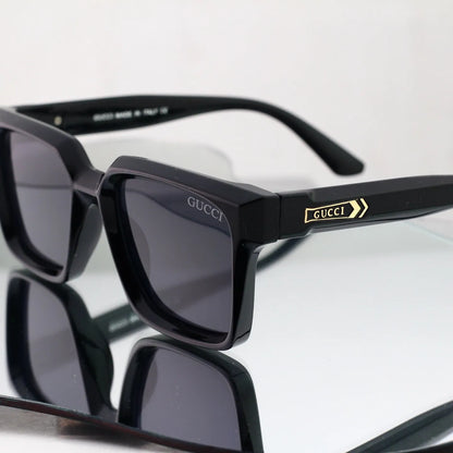 Clean Square Frame Sunglasses