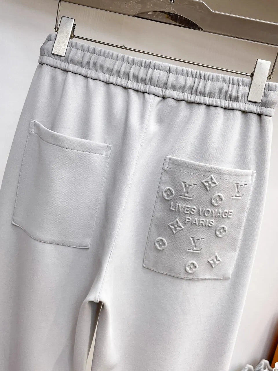 Simple Embossed   Straight‑fit Pants