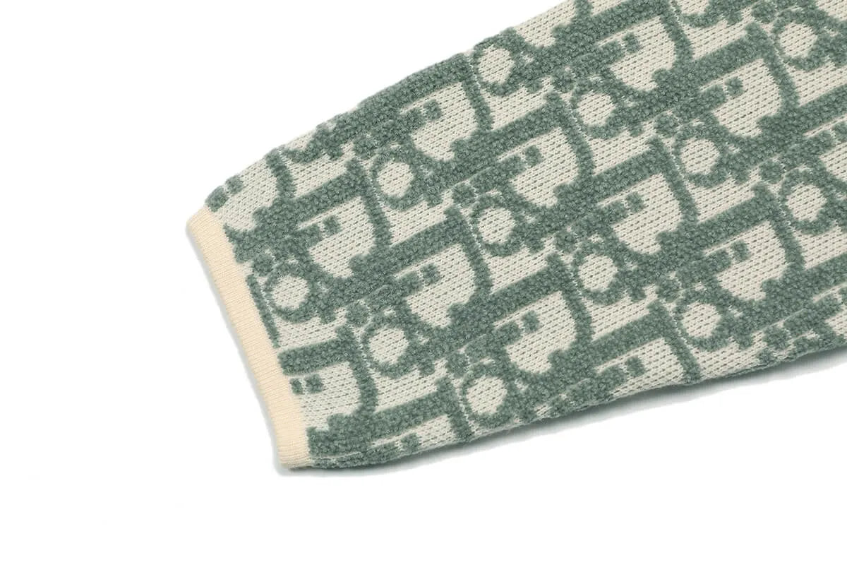Oblique Jacquard Crew Neck Knit Sweater