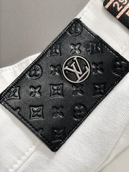 Classic Label Slim Straight Jeans